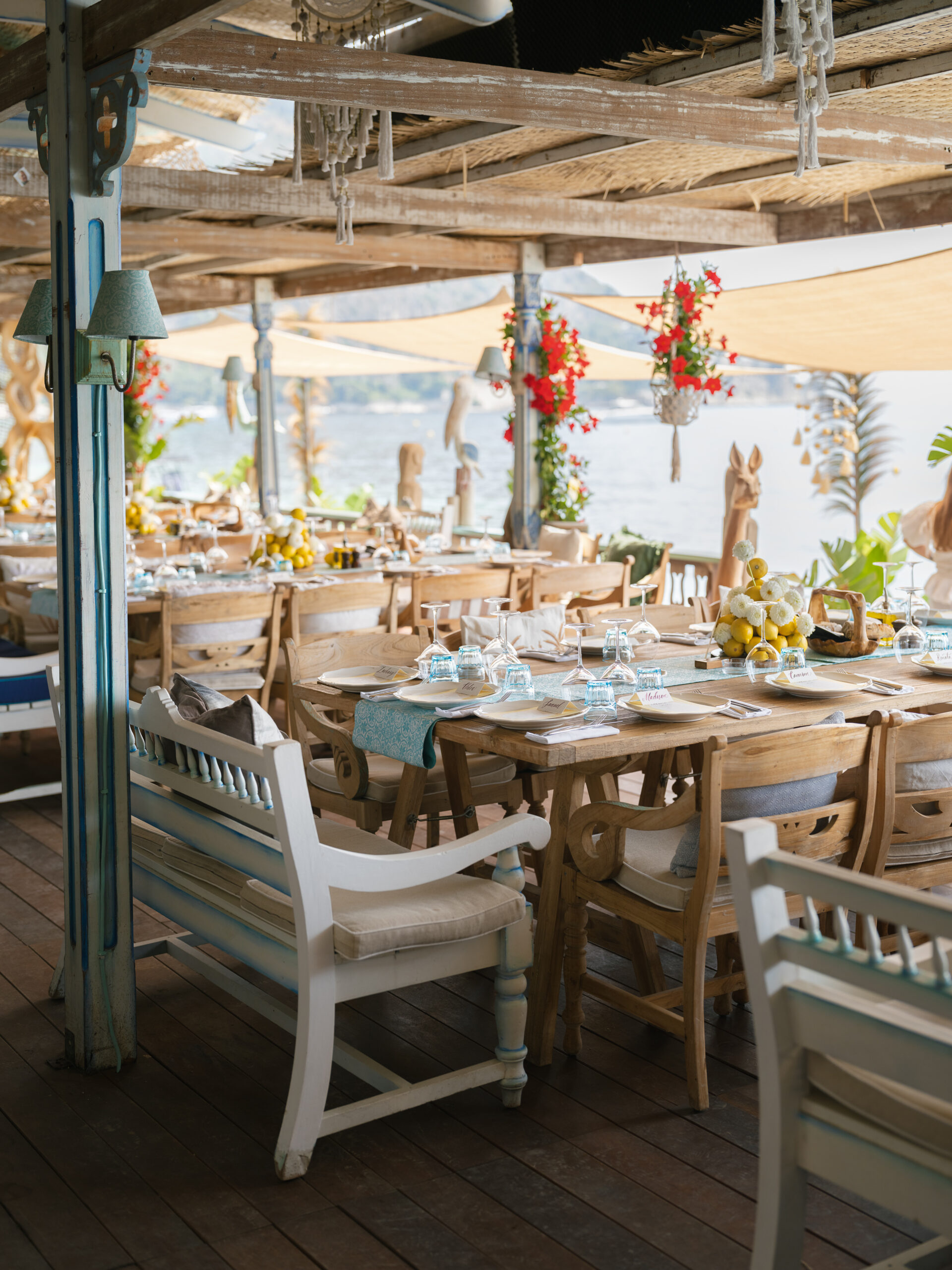Wedding floral decor at Ajuna Beach, French Riviera